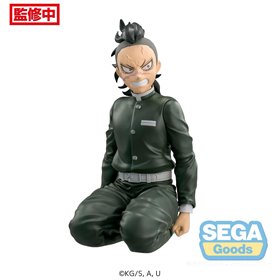 Figura da Sega empoleirada em kimetsu no yaiba genya shinazugawa